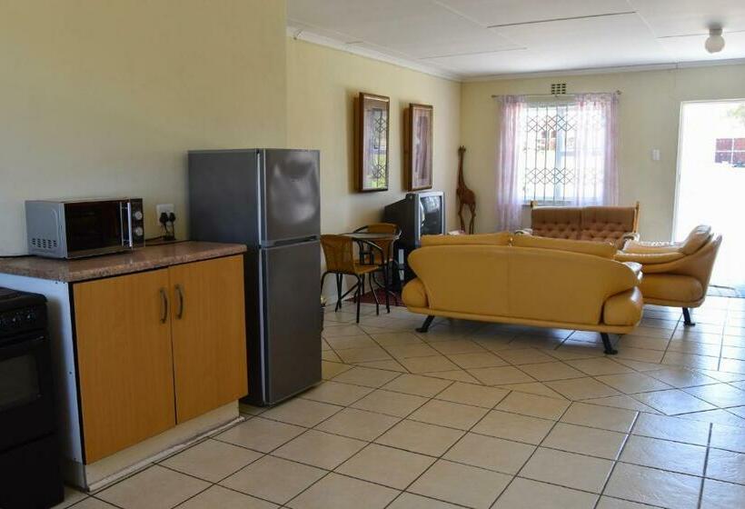 פנסיון Emfuleni Country House