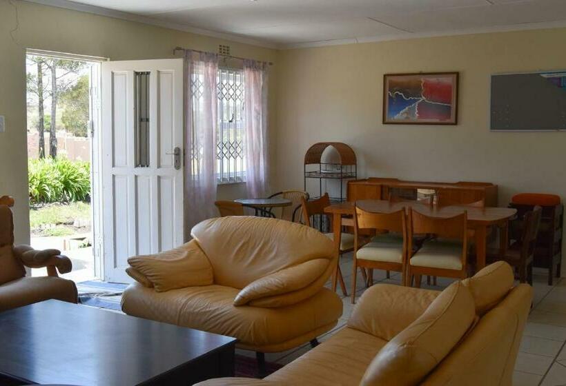 פנסיון Emfuleni Country House