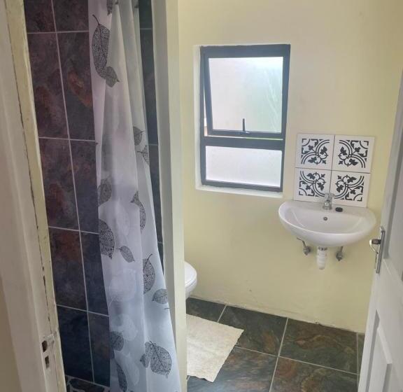 פנסיון Emfuleni Country House