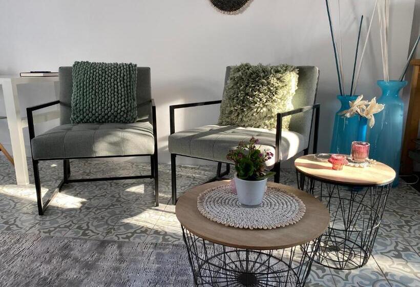 פנסיון Gastenverblijf  T Einde Sfeer   Privé Terras   Airco