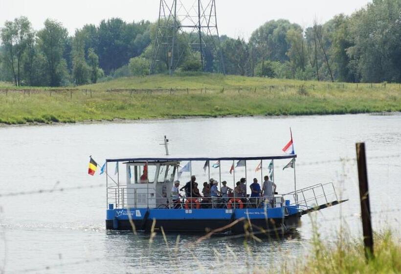 פנסיון Gastenverblijf  T Einde Sfeer   Privé Terras   Airco