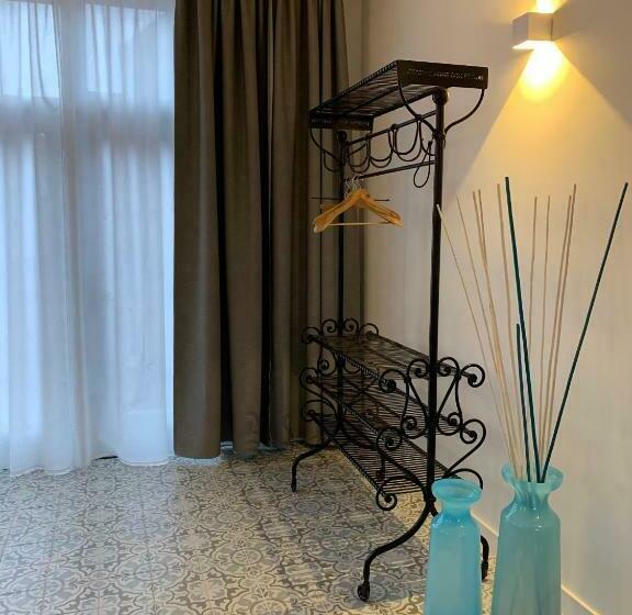 פנסיון Gastenverblijf  T Einde Sfeer   Privé Terras   Airco