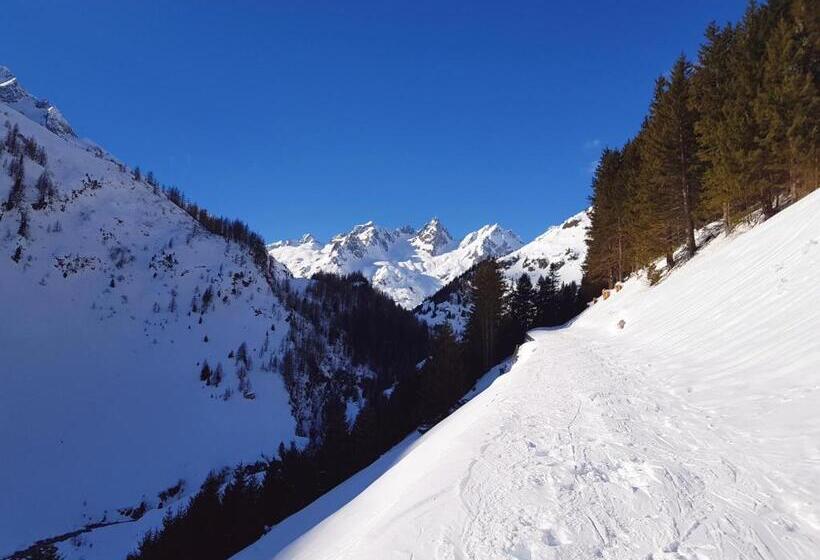 بنسيون Gästehaus Alpenglühn