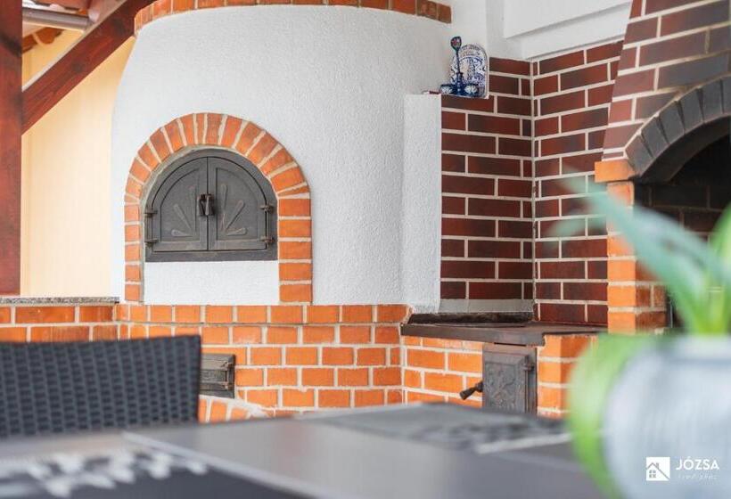 膳宿费 Józsa Vendégház