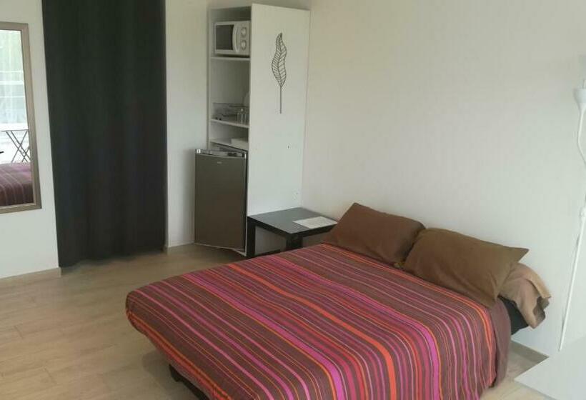 פנסיון Le Studio Des 3 Moulins