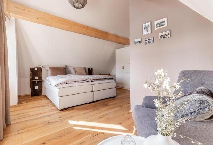 펜션 Maindrei Schlafen Am Fluss