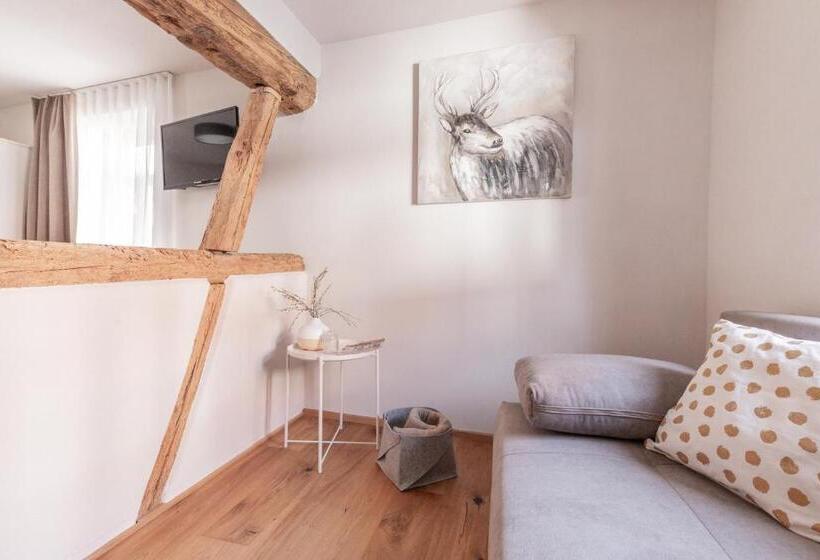 펜션 Maindrei Schlafen Am Fluss