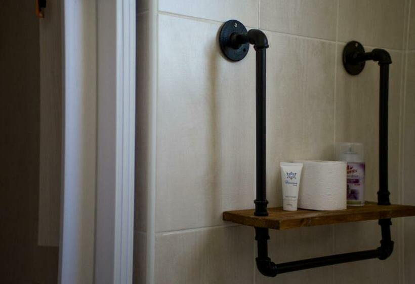 פנסיון Seroloana Guest House