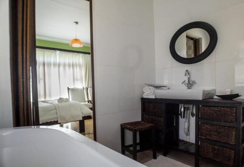 פנסיון Seroloana Guest House