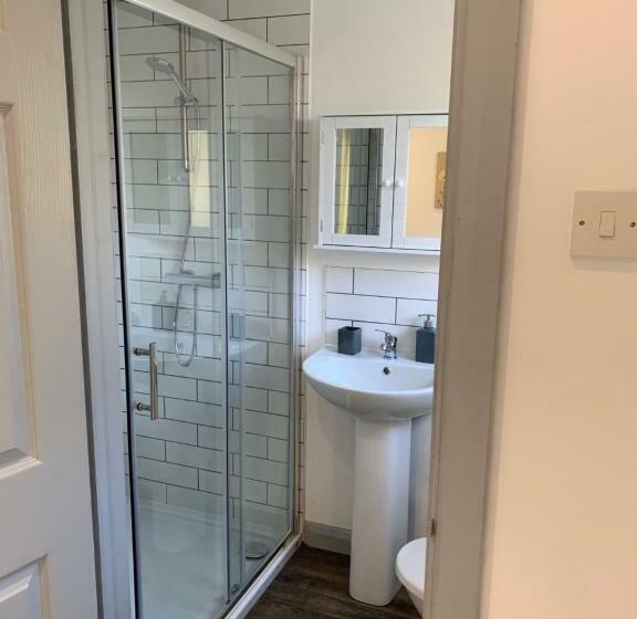 بنسيون The Garden Room