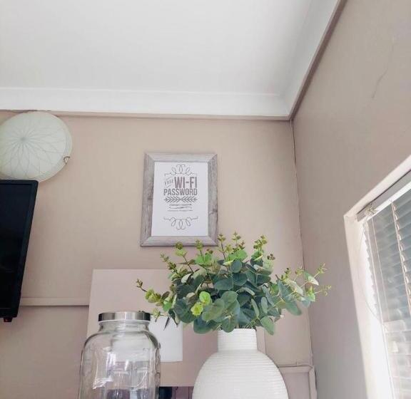 פנסיון The Vintage Crane Guest House