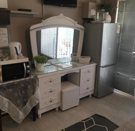 פנסיון The Vintage Crane Guest House