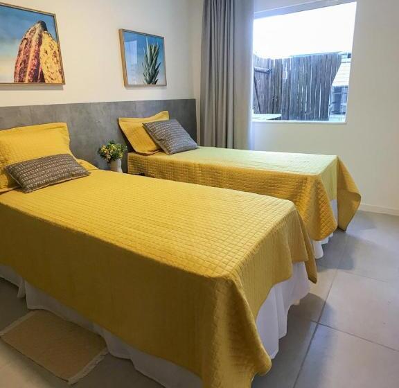 Porto Smeralda Guarajuba 100m Praia