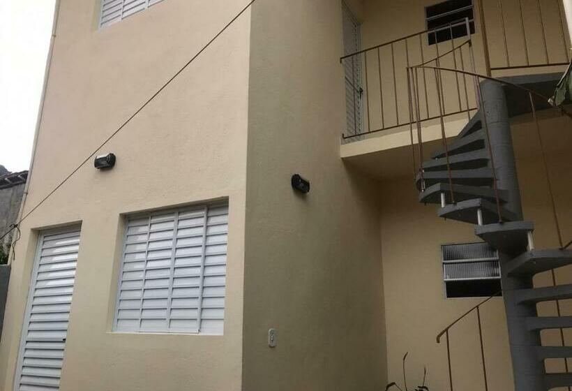 הוסטל Suites Mb