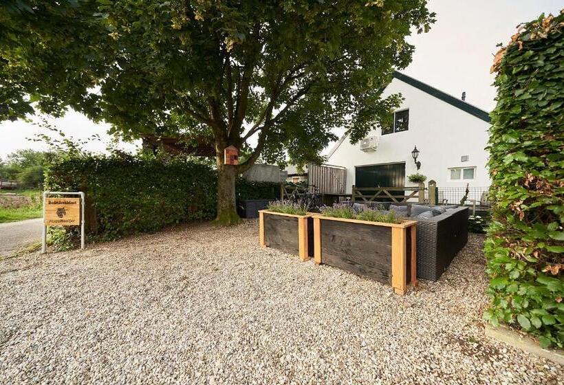 تختخواب و صبحانه B B Huize Hooijer