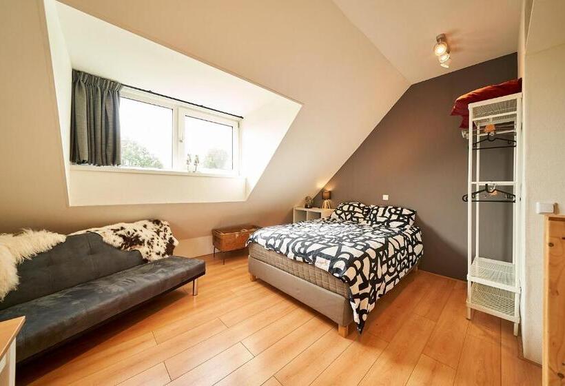 تختخواب و صبحانه B B Huize Hooijer