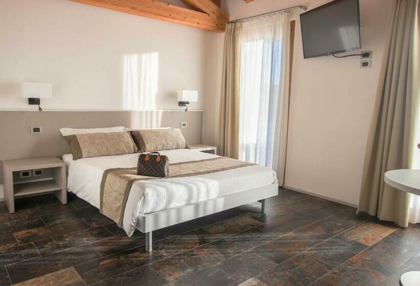 צימר Casanova Inn