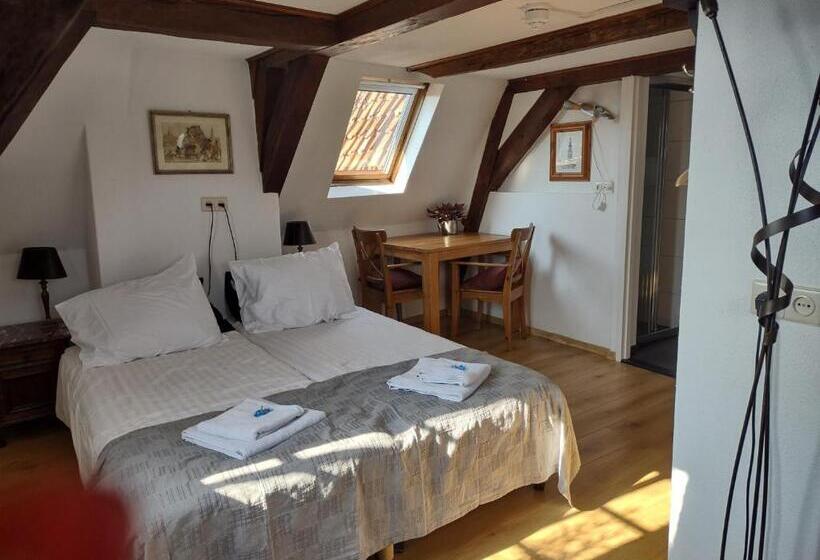 تختخواب و صبحانه De Kaepstander