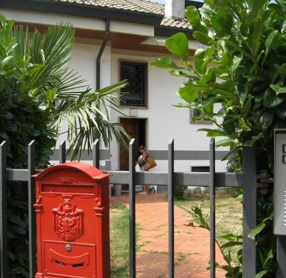 住宿加早餐  La Casa Dei Pini