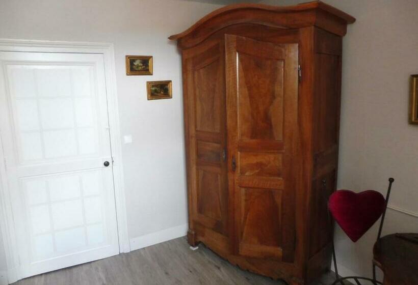 민박 La Lézardière