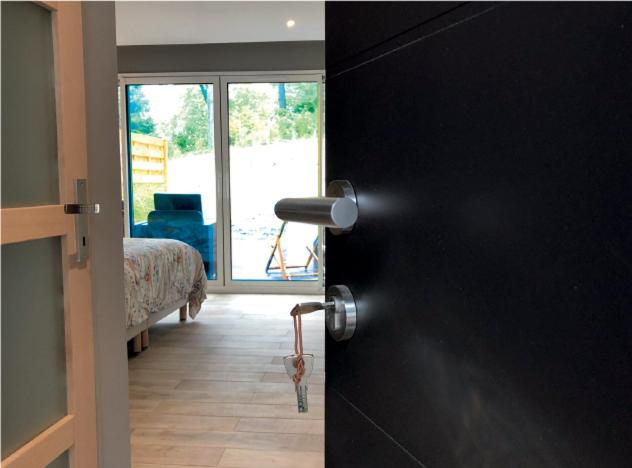 민박 Les Tchanquées