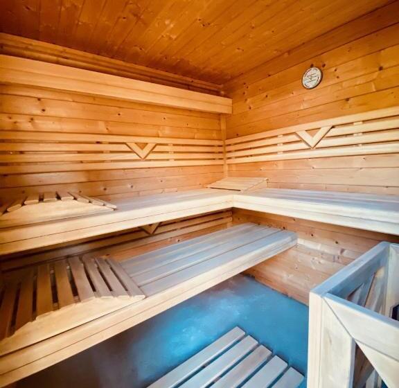 민박 Les Tchanquées