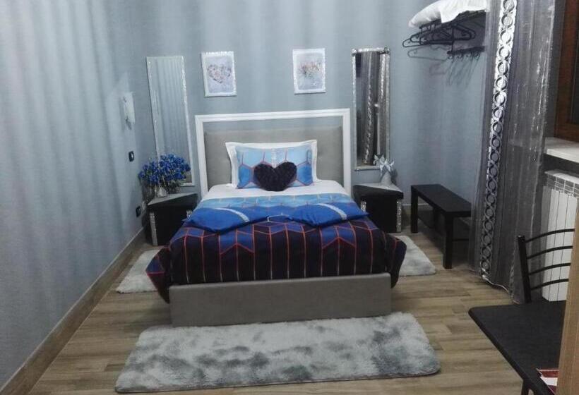 تختخواب و صبحانه Lilium