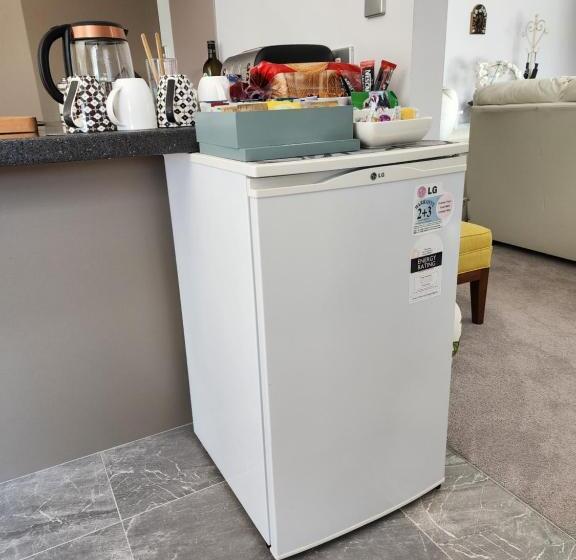 تختخواب و صبحانه Penrodbnb Shared Home