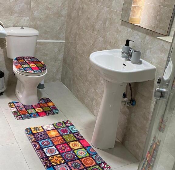 تختخواب و صبحانه Sunrise Apartment