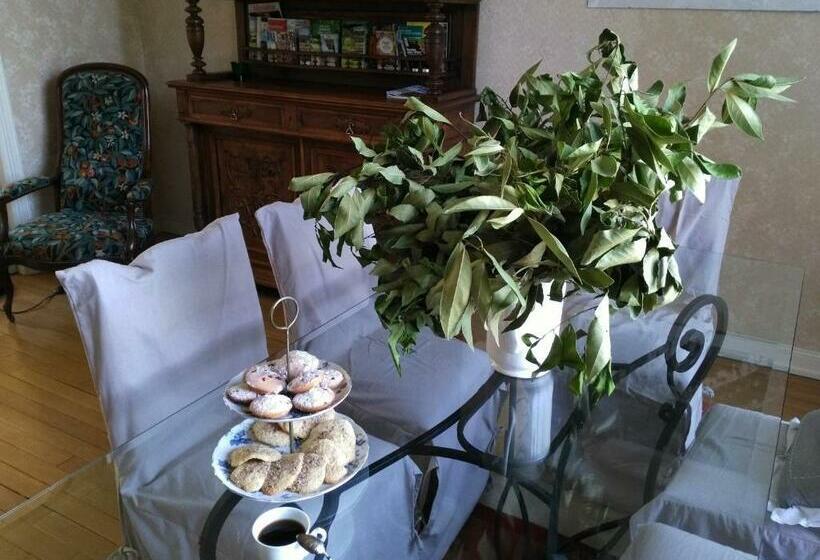 مبيت وإفطار Villa Giselle