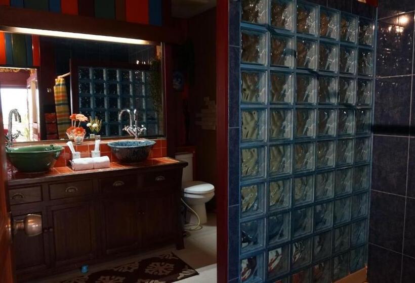 Отель Leprive Resort