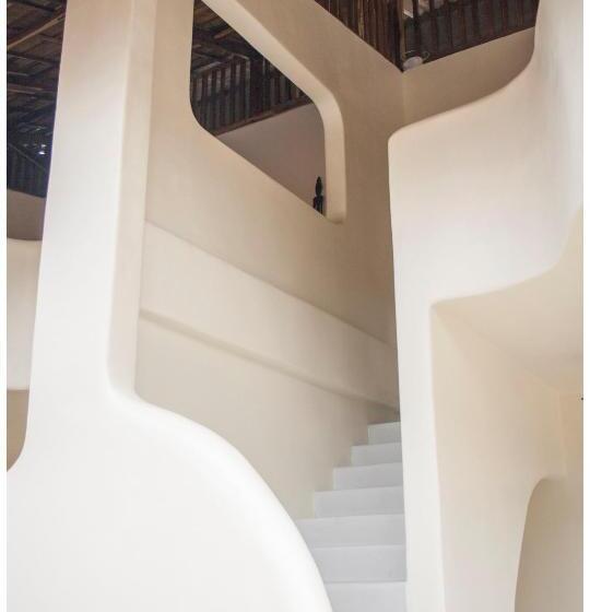 هتل Parrots Boutique Resort