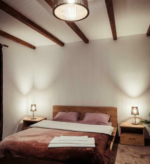 ホテル Pensiunea Casa Lupas