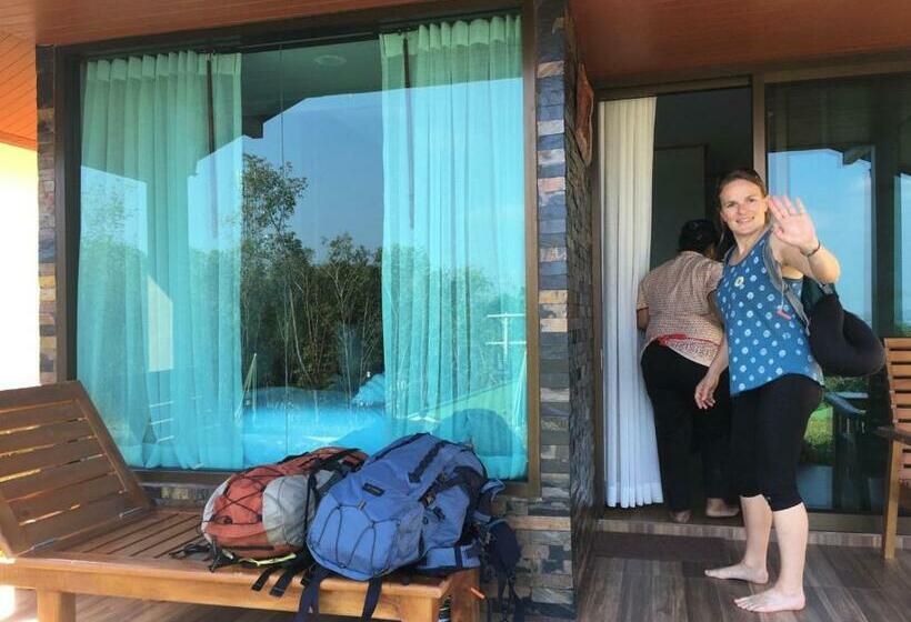 בית מלון כפרי Rinna Resort