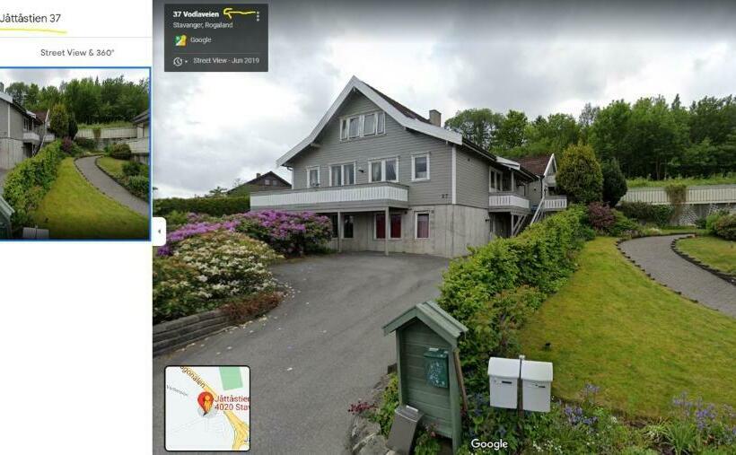 פנסיון Forests Cosy House