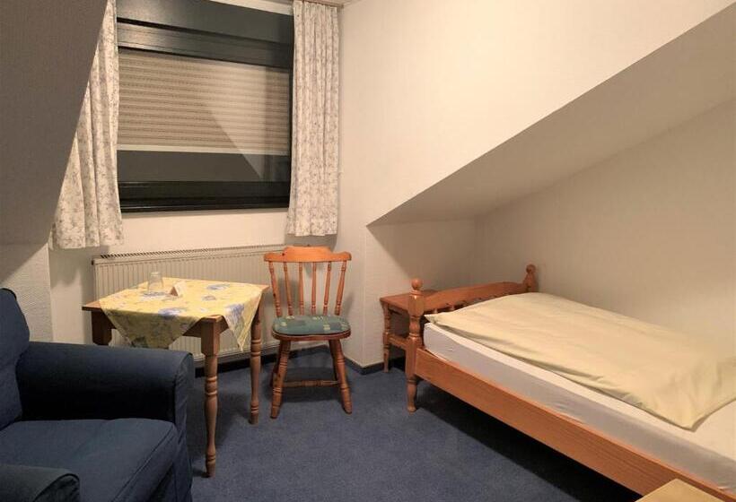 Пансион Gästehaus Cordula