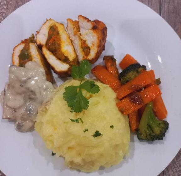 פנסיון Hadassa Guest House