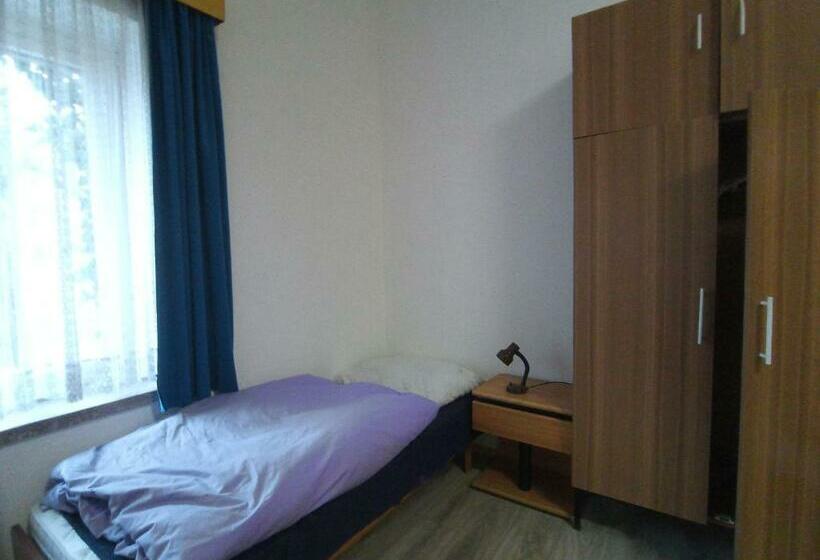 ペンション Lindenhof Waldheim