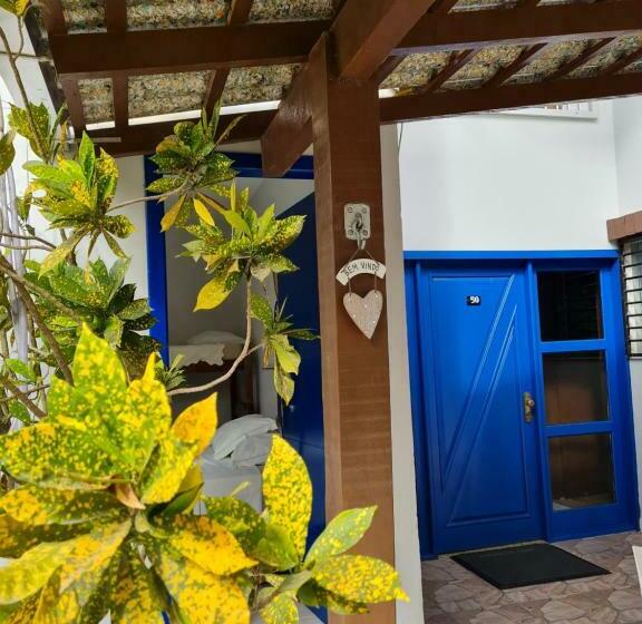 פנסיון Maika I Pousada