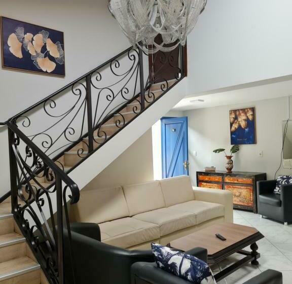 פנסיון Maika I Pousada