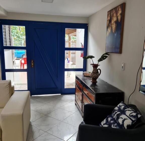 פנסיון Maika I Pousada