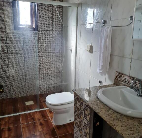 פנסיון Maika I Pousada