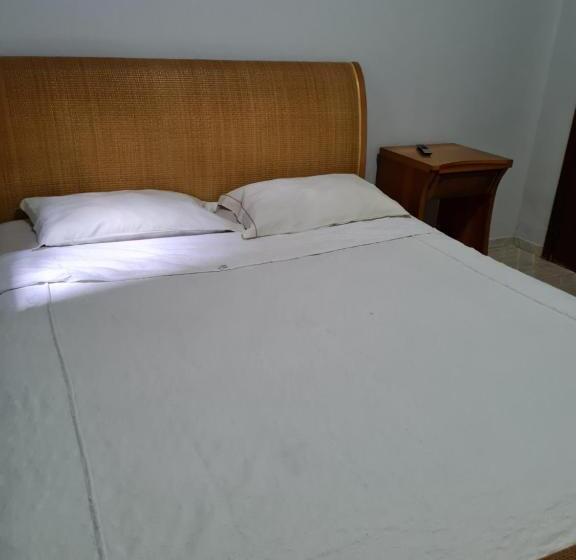 פנסיון Maika I Pousada