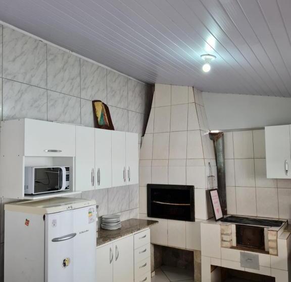 פנסיון Maika I Pousada