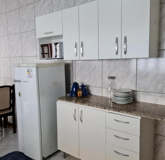 פנסיון Maika I Pousada