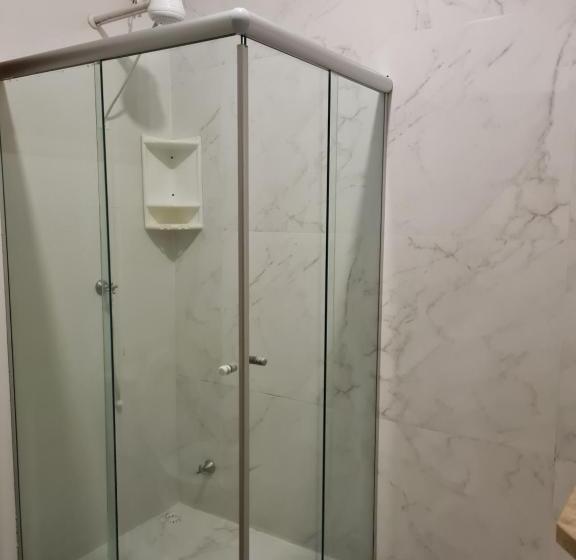 פנסיון Maika I Pousada