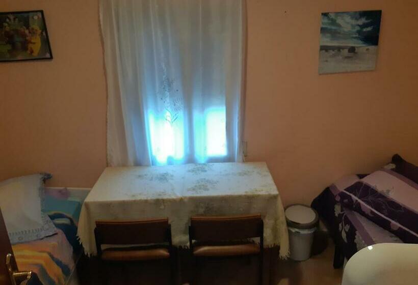 ペンション Nice Room With Swimming Pool