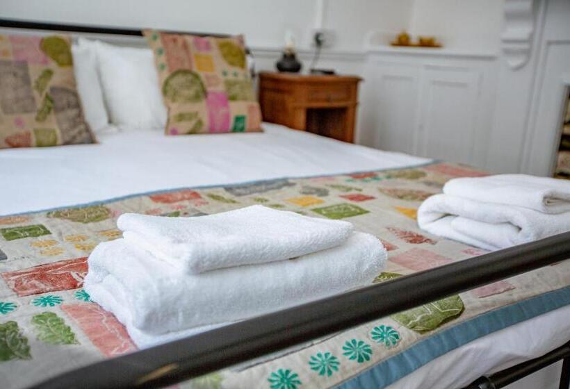 ペンション Old School Wolverton