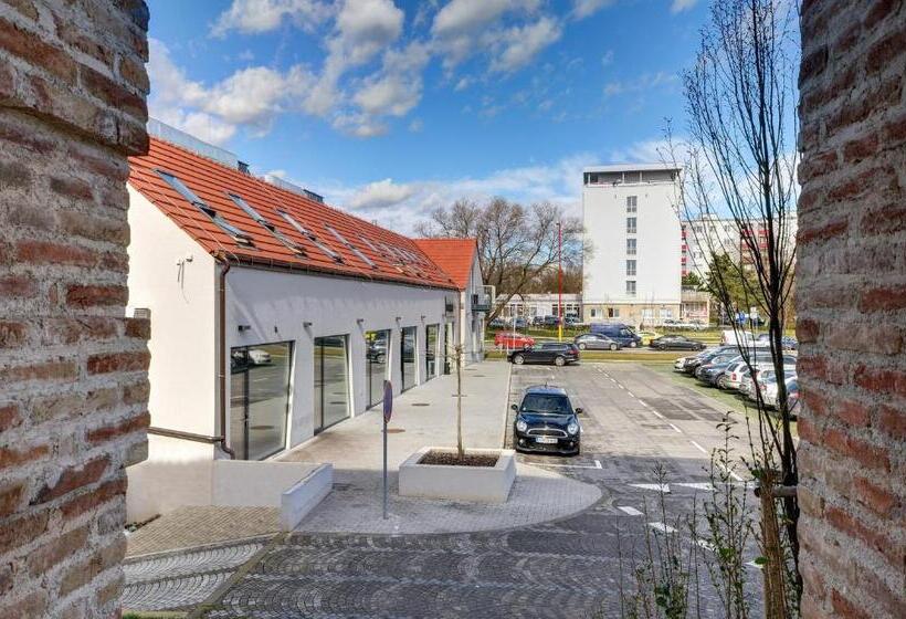 پانسیون Penzión Elements