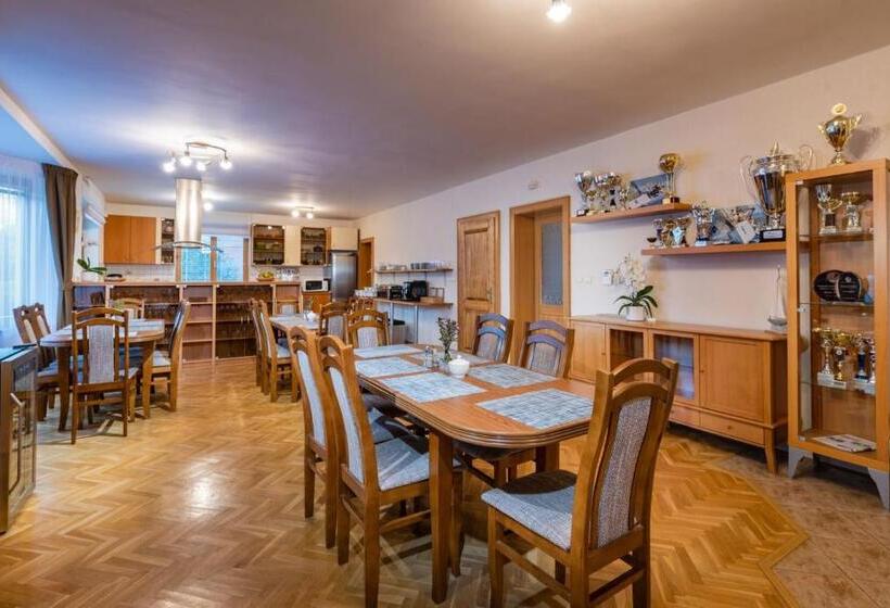 Пансион Penzión Snow